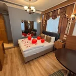 Gross *