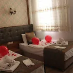 Hotel Gross *